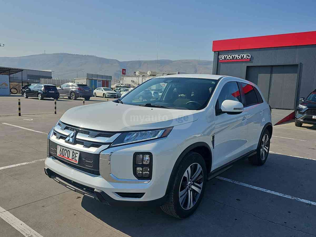 Mitsubishi Mitsubishi Outlander — миниатюра 1