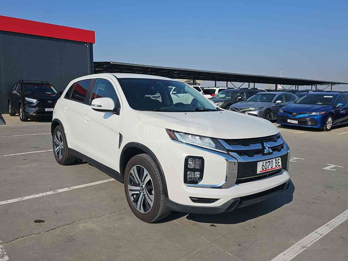 Mitsubishi Mitsubishi Outlander — миниатюра 3