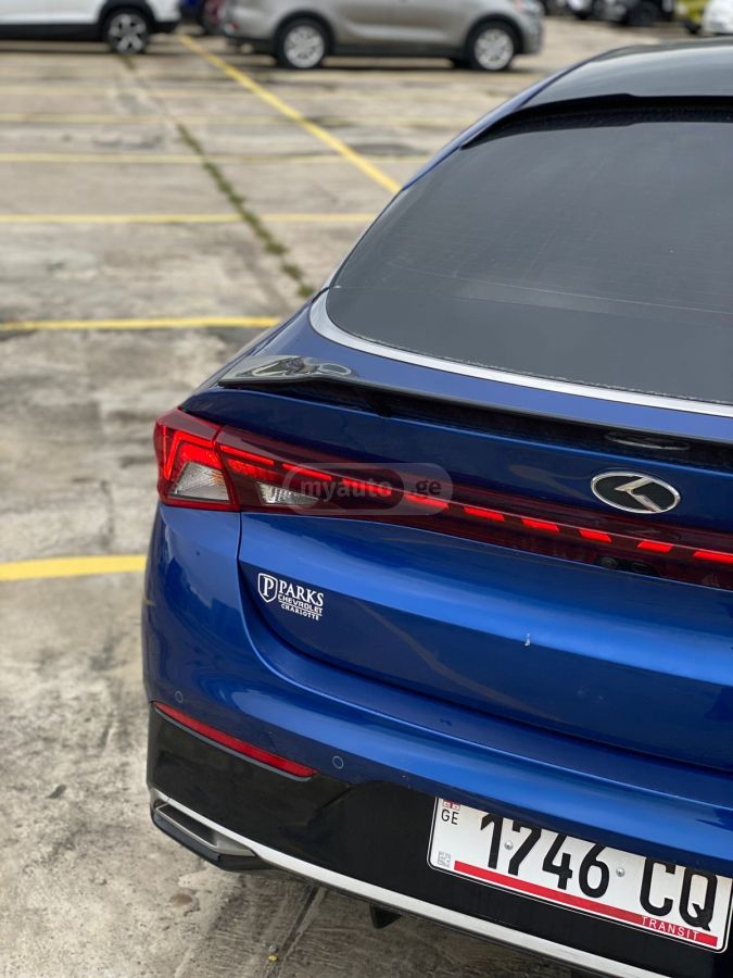 Kia K5 - фото 11