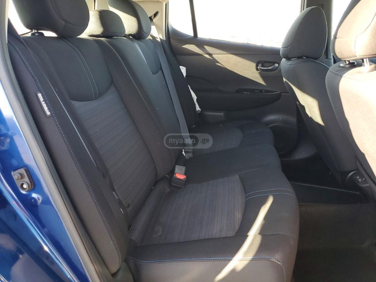 Nissan Leaf - фото 10