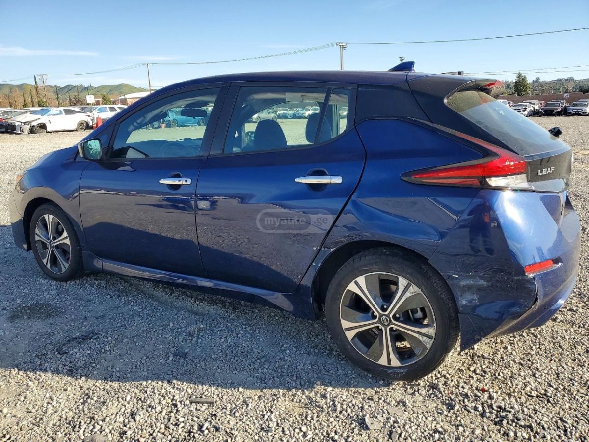 Nissan Leaf - фото 2