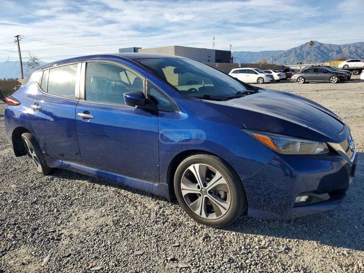 Nissan Leaf - фото 4