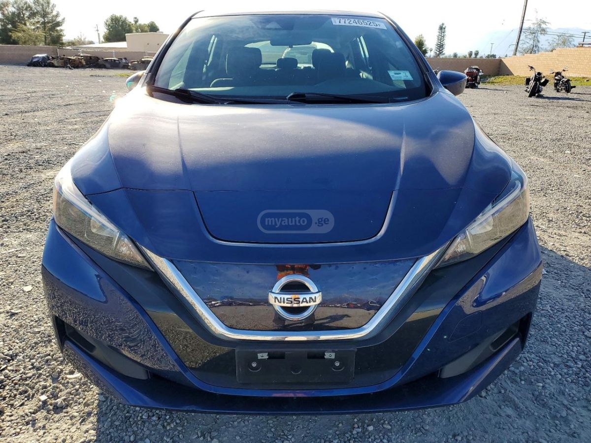 Nissan Leaf - фото 5