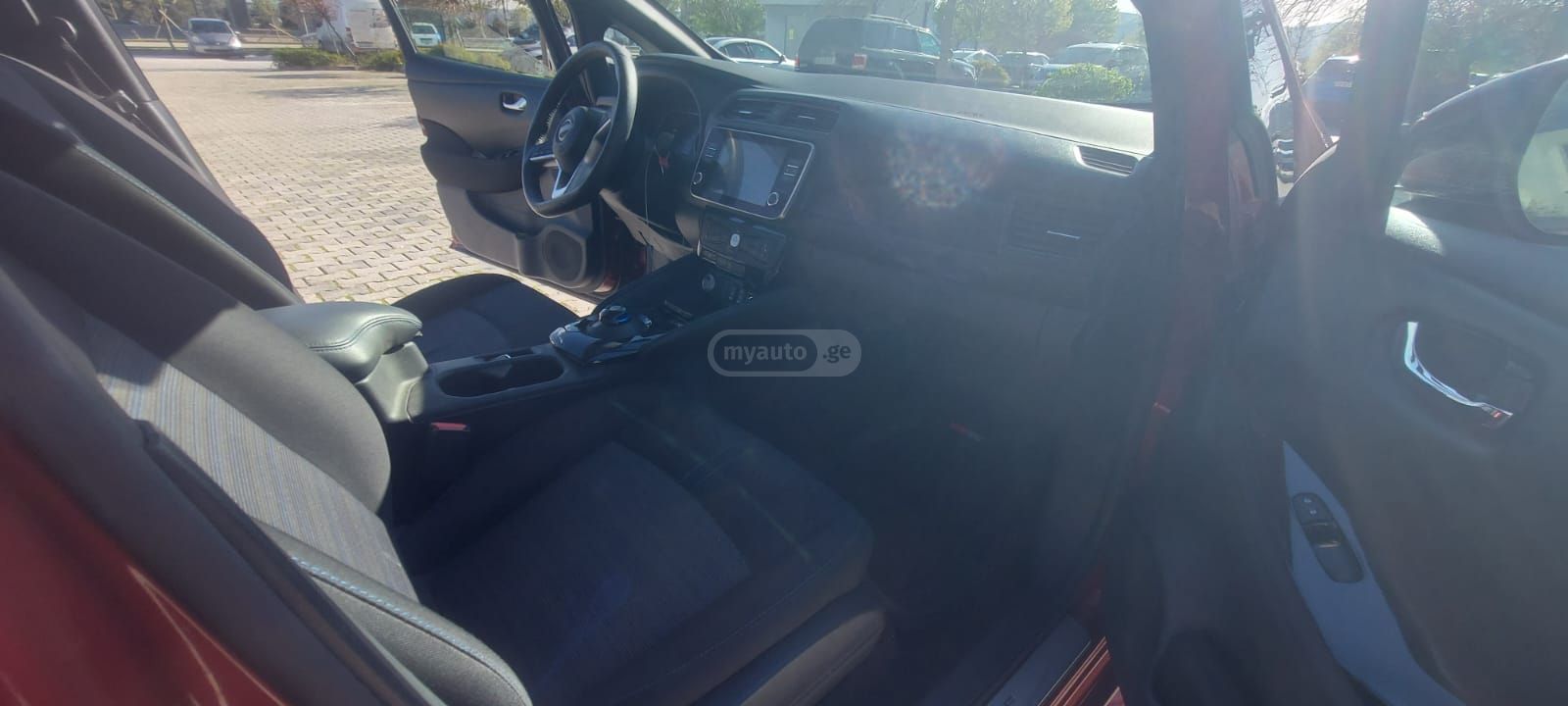 Nissan Leaf SL PLUS 2023 — миниатюра 10