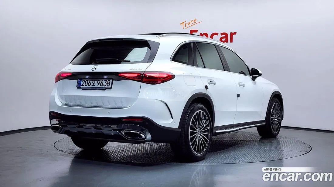 Mercedes-Benz GLC 200 2023 — миниатюра 2