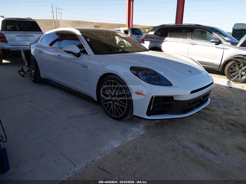 Porsche Panamera - фото 12