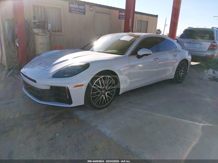 Porsche Panamera - фото 13