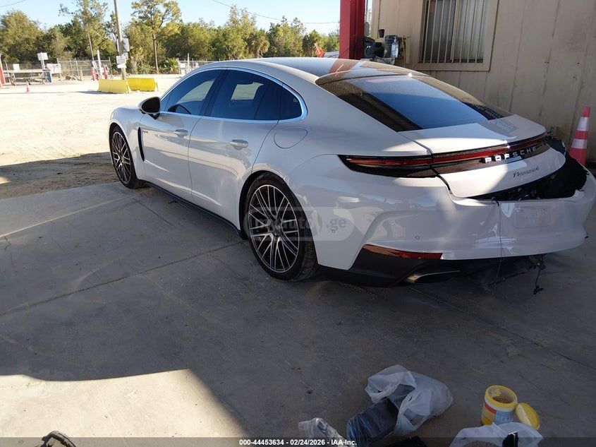 Porsche Panamera - фото 2