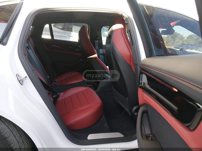 Porsche Panamera - фото 6