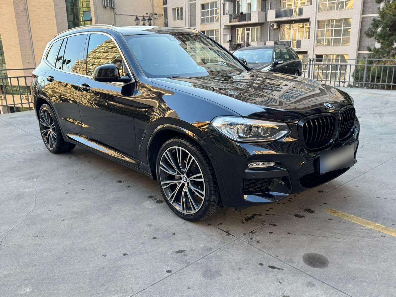 BMW X3 - фото 1