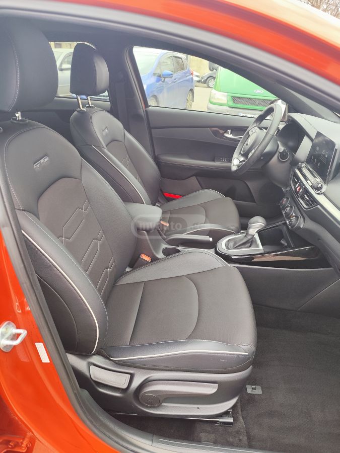 Kia Forte - фото 9