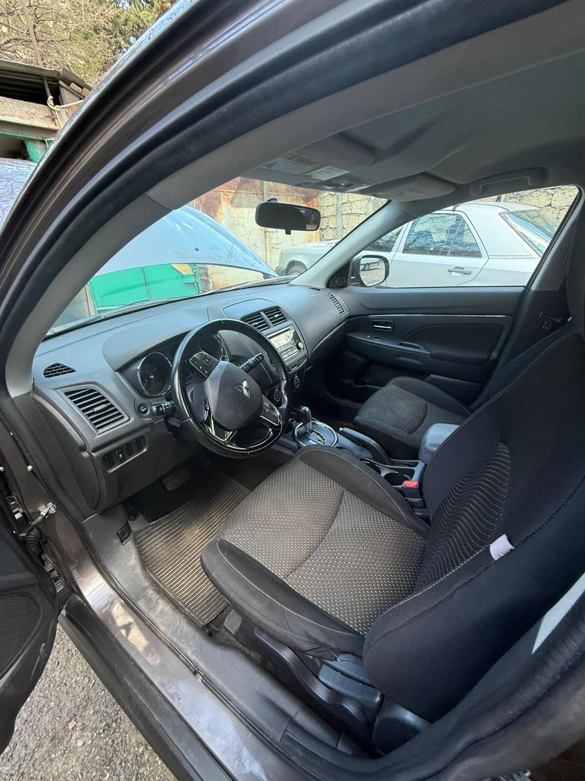 Mitsubishi Outlander Sport - фото 8