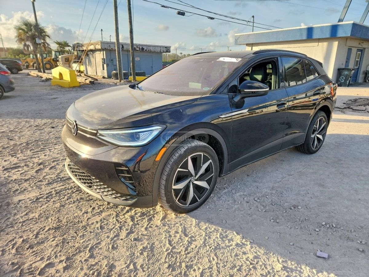 Volkswagen ID 4 - фото 1