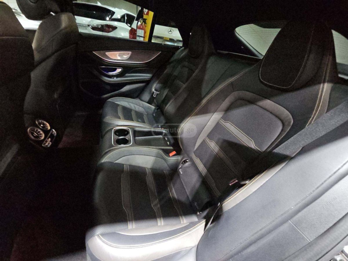 Mercedes-Benz AMG 53 - фото 15