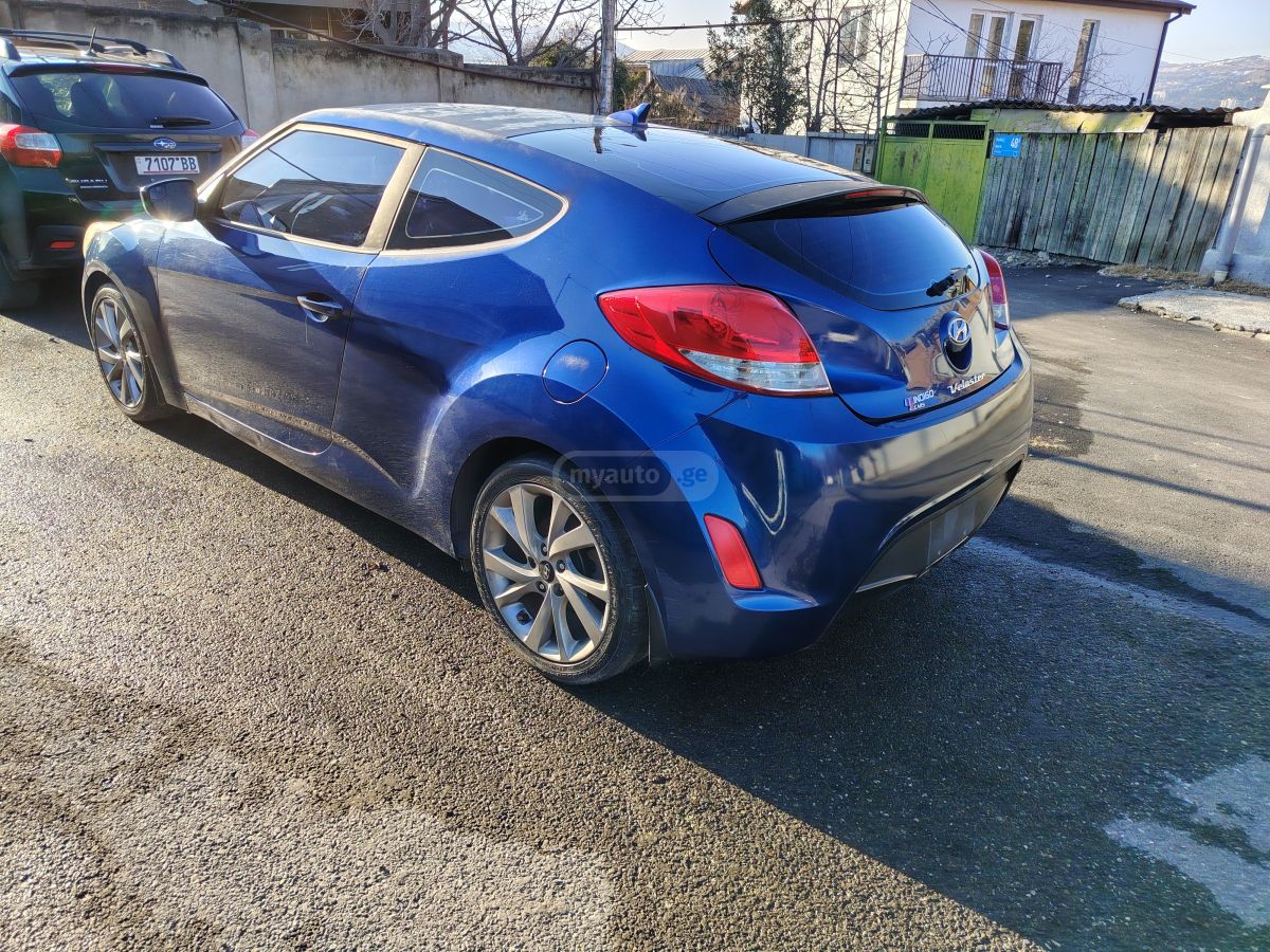Hyundai Veloster - фото 10