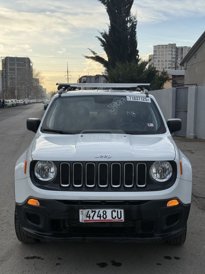 Jeep Renegade - фото 1