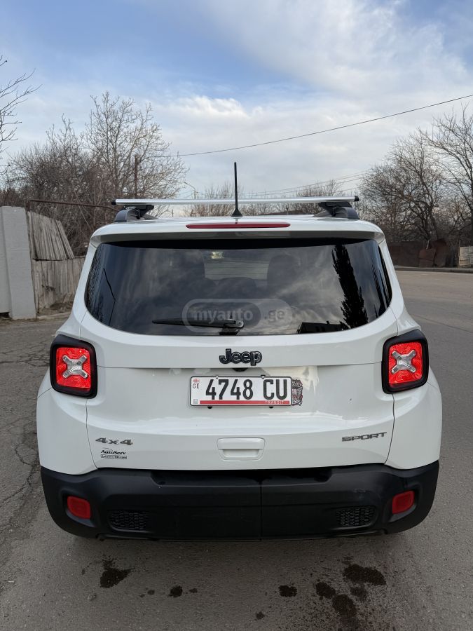 Jeep Renegade - фото 4