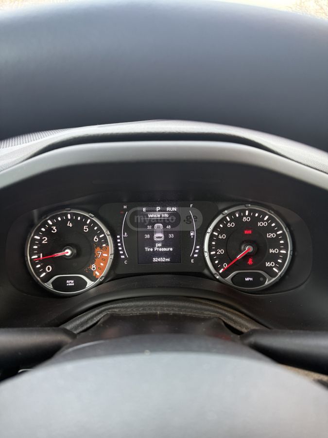 Jeep Renegade - фото 7