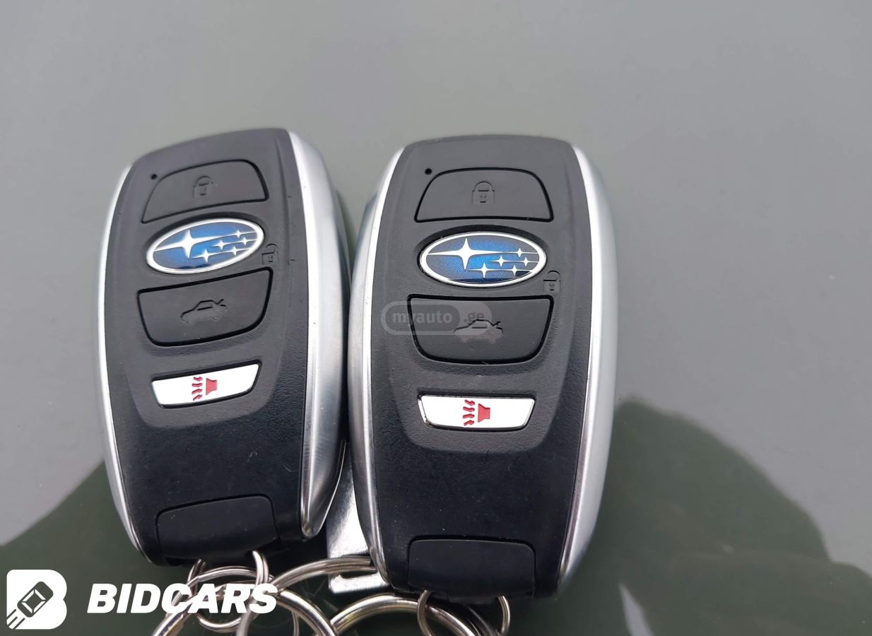 Subaru Limited 4dr All Wheel Drive CV — миниатюра 8