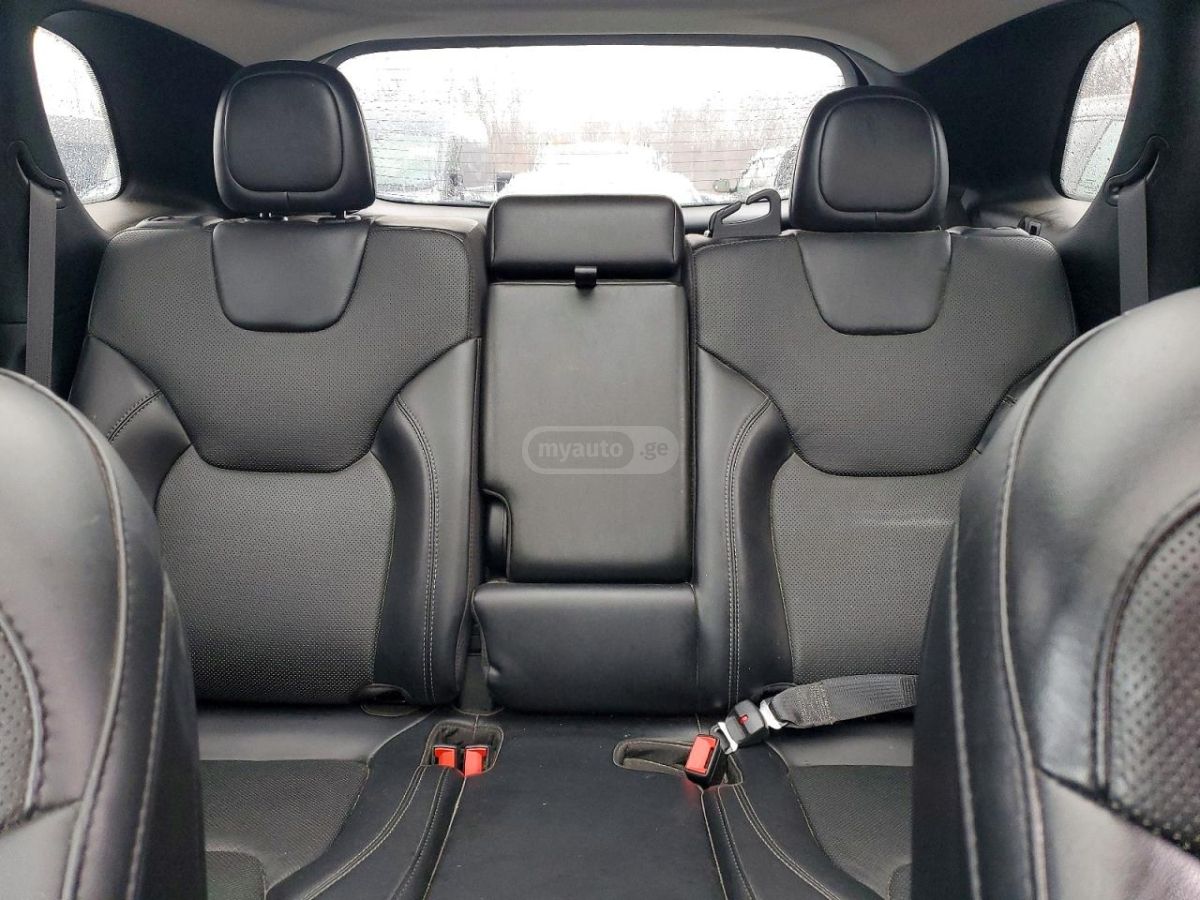 Jeep Cherokee - фото 10