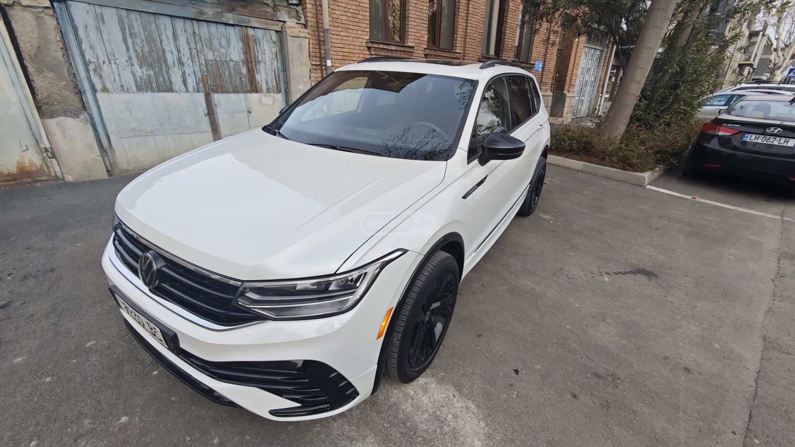 Volkswagen Tiguan - фото 14
