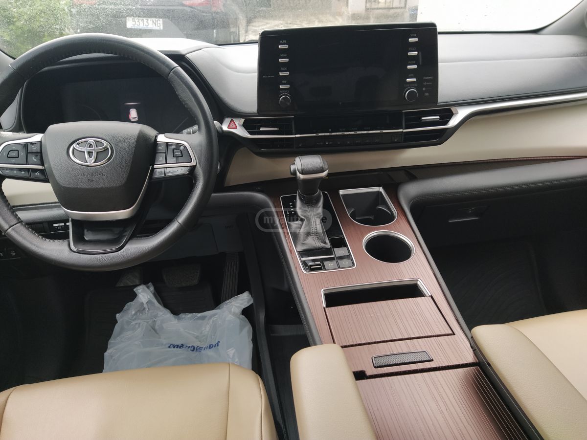 Toyota Sienna - фото 12