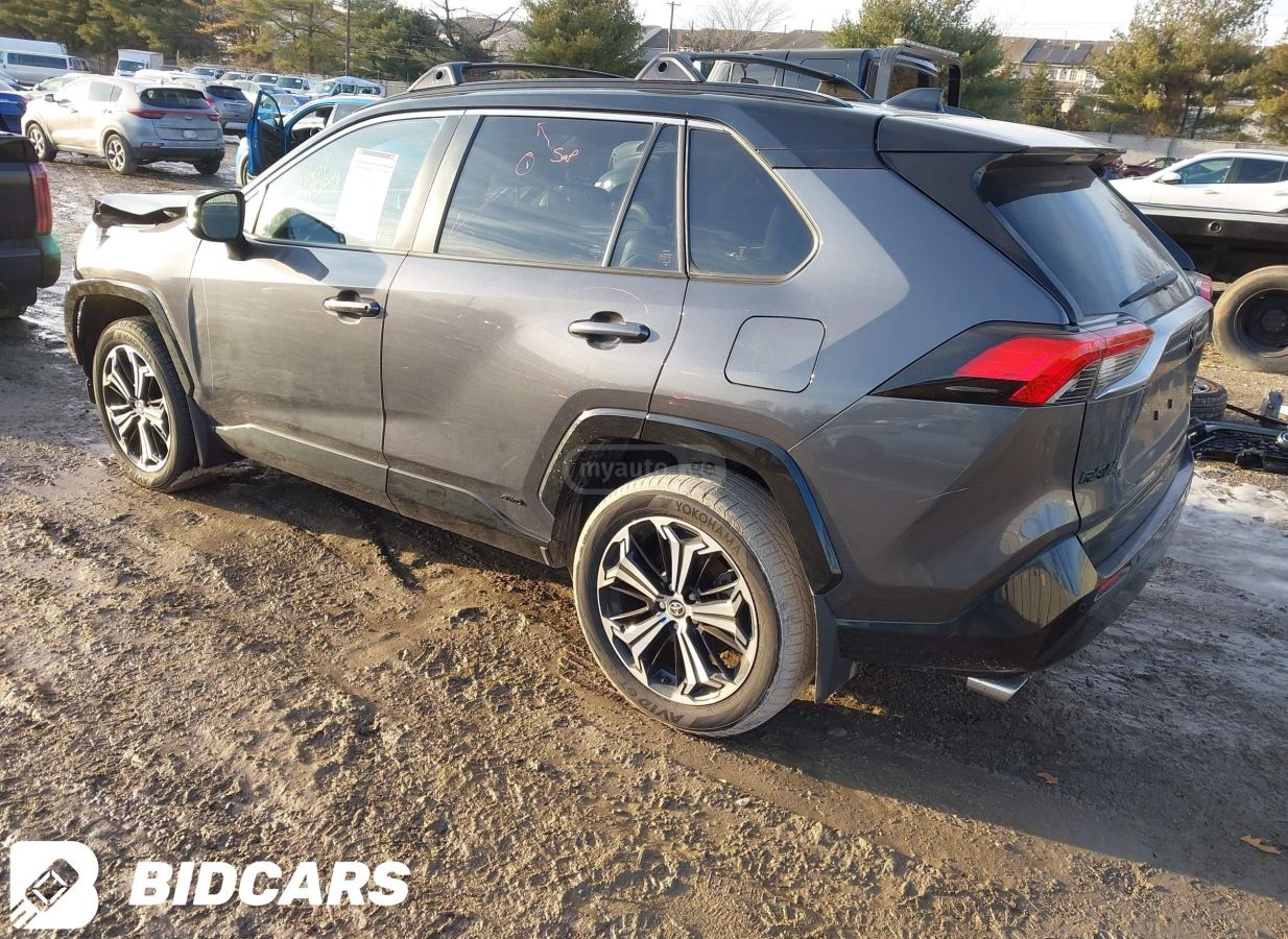 Toyota RAV 4 - фото 1