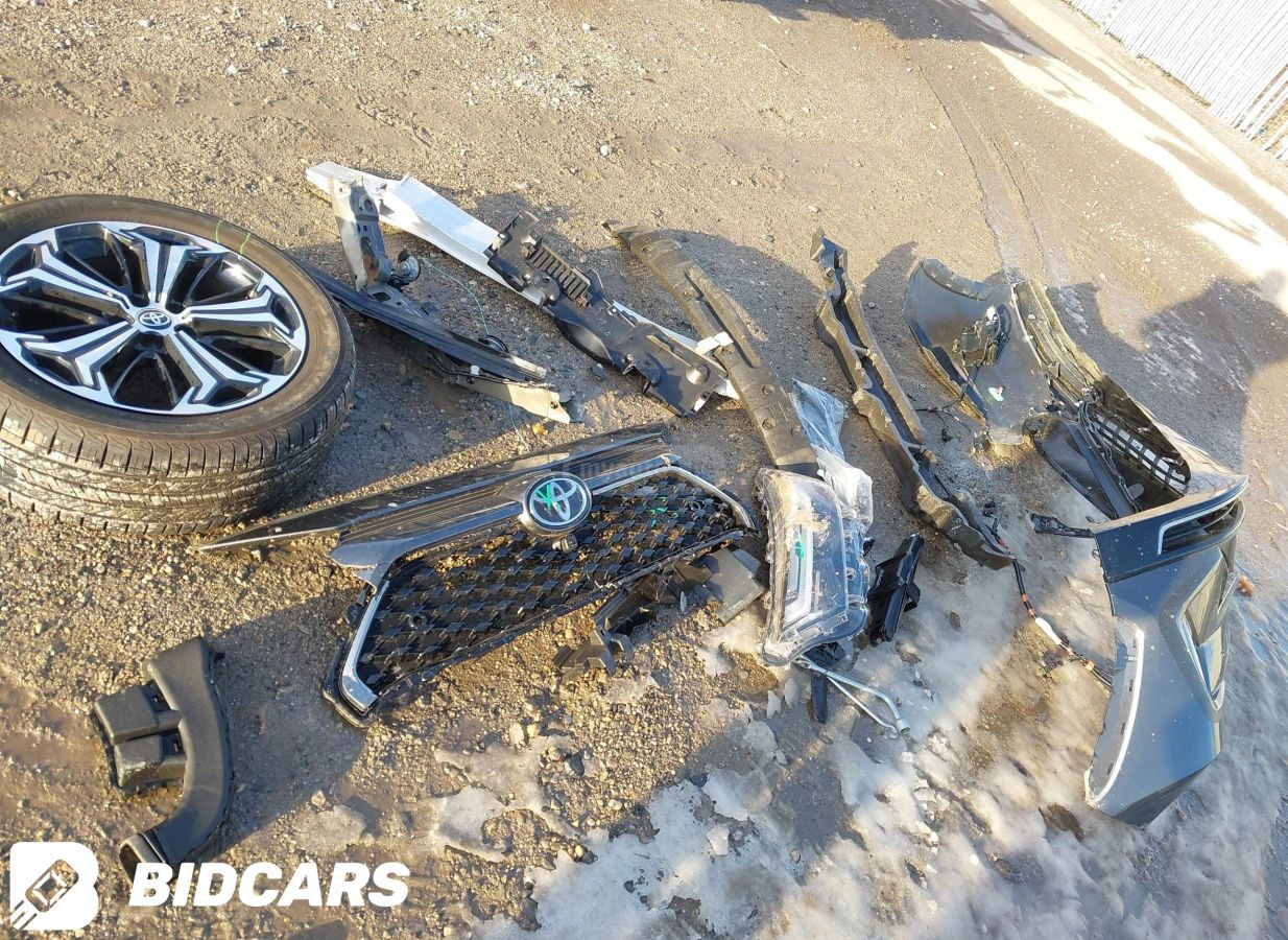 Toyota RAV 4 - фото 13