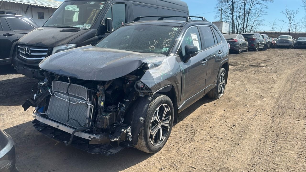 Toyota RAV 4 - фото 4