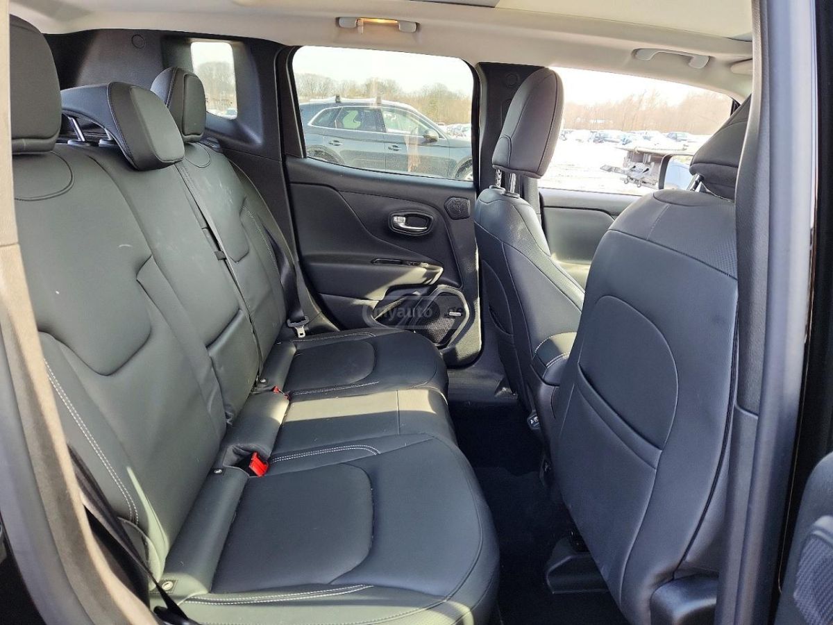 Jeep Limited 4dr 4x4 Automatic — миниатюра 9