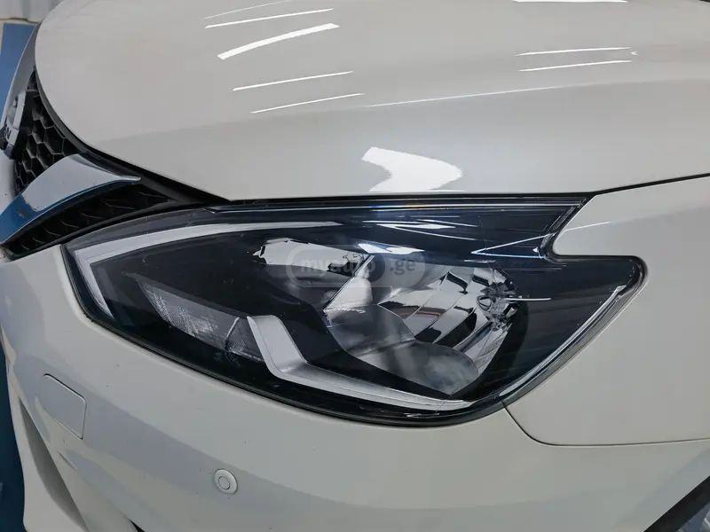 Nissan Sylphy 2022 — миниатюра 9