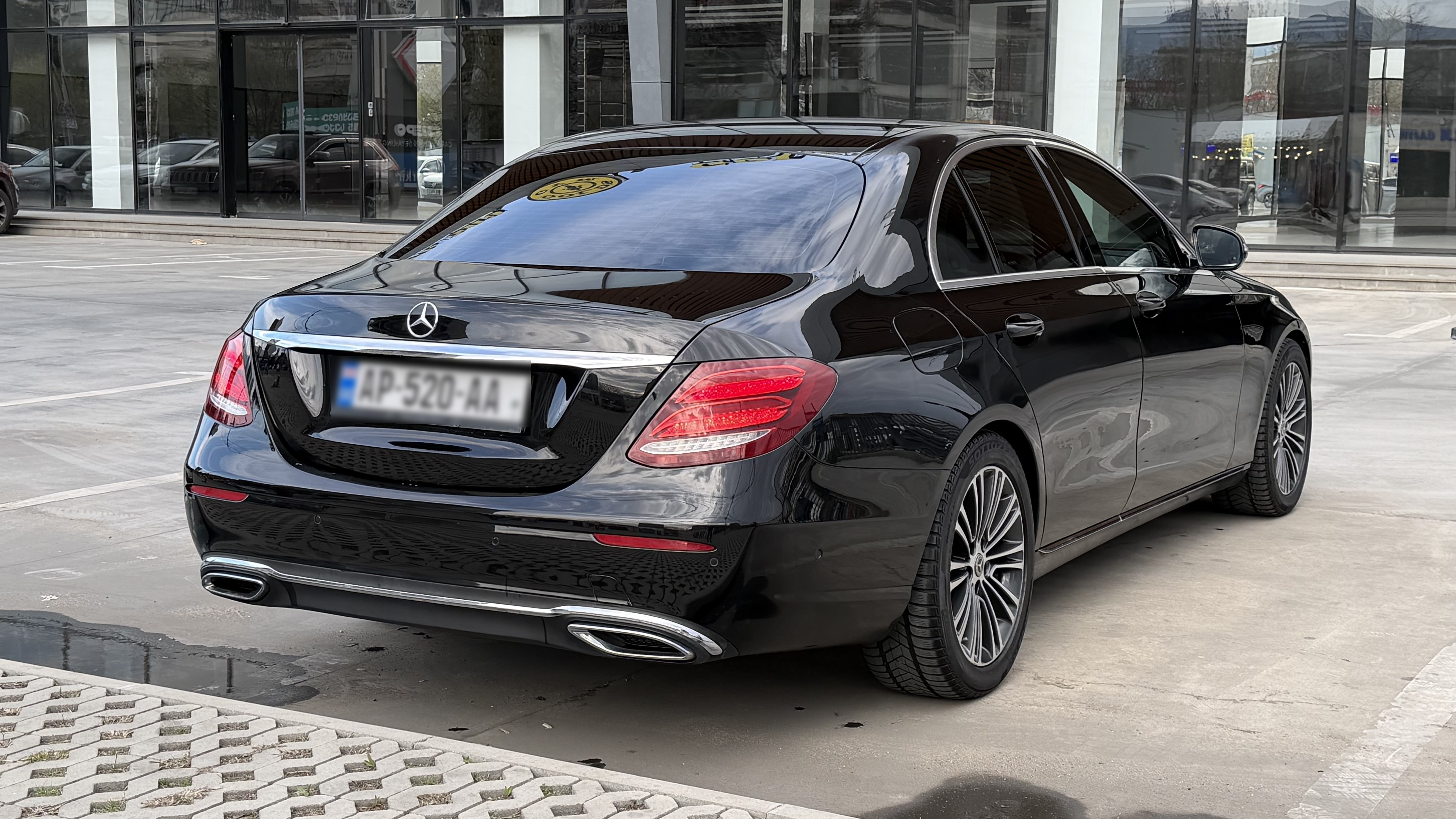 Mercedes-Benz E 220 - фото 3