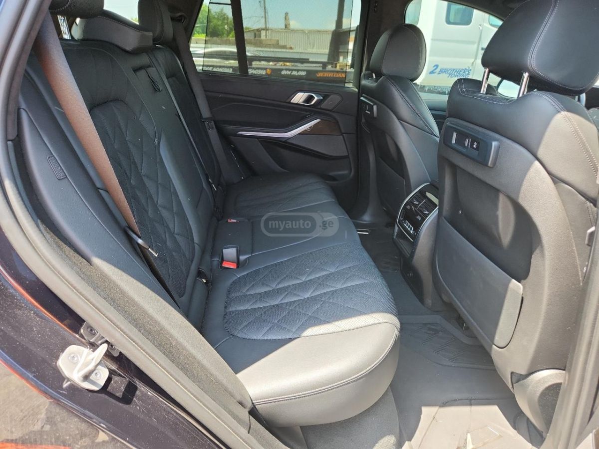 BMW X5 - фото 11