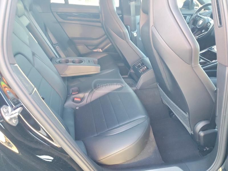 Porsche Panamera - фото 10