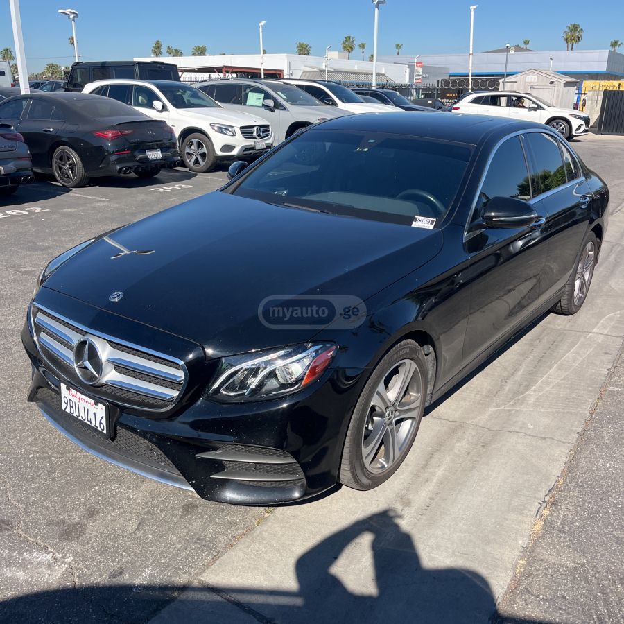 Mercedes-Benz E 300 2020 — миниатюра 1