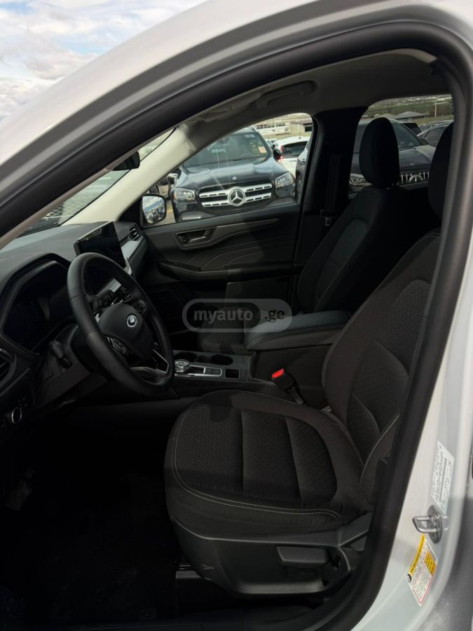 Ford Escape - фото 10