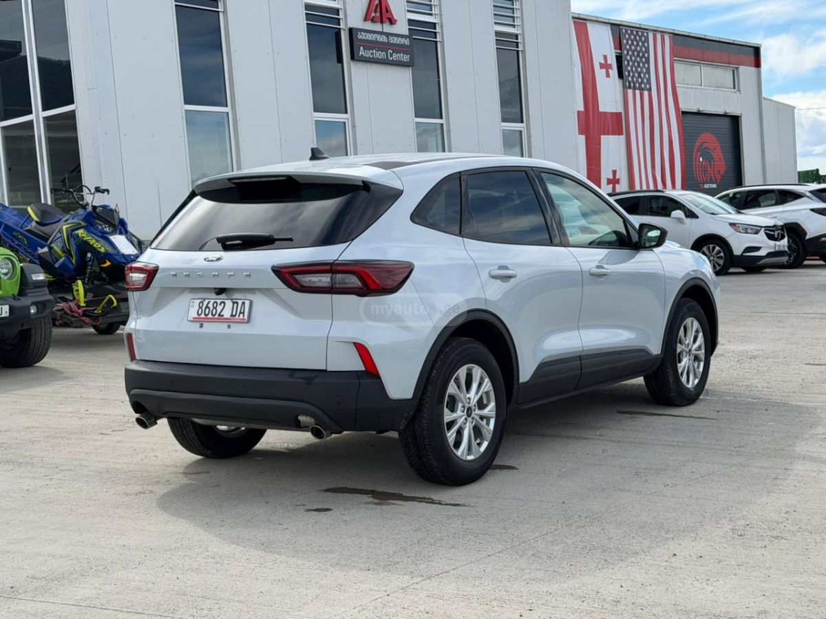 Ford Escape - фото 8