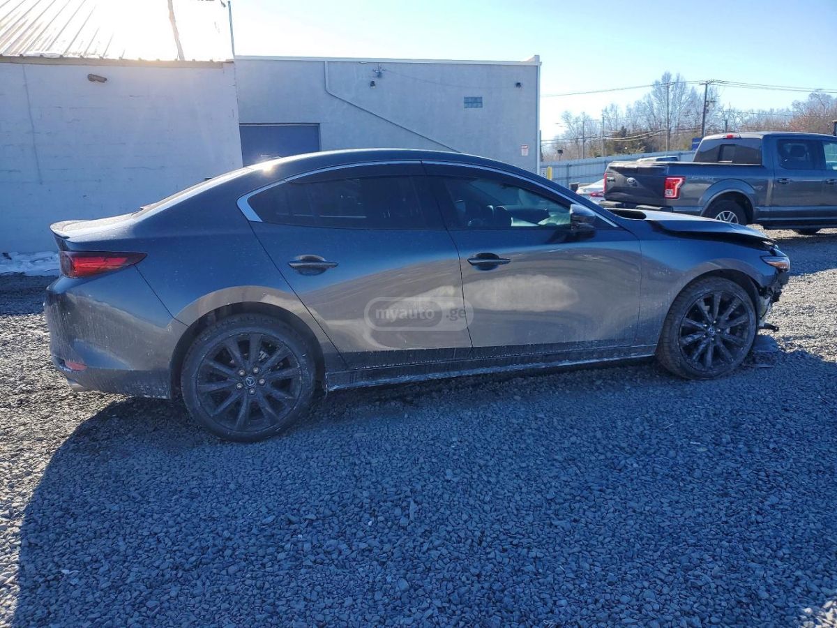 Mazda Mazda 3 - фото 3