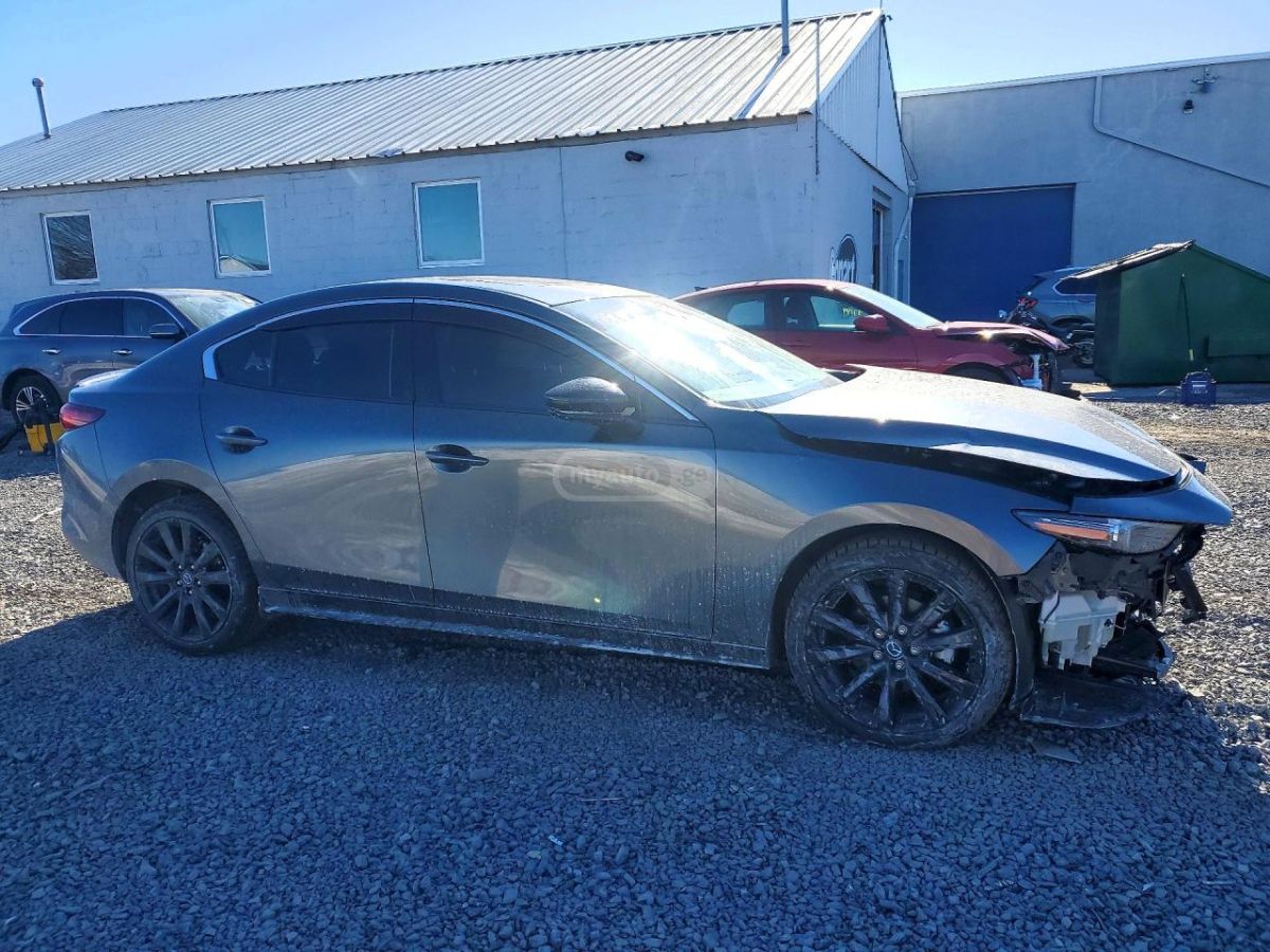 Mazda Mazda 3 - фото 4