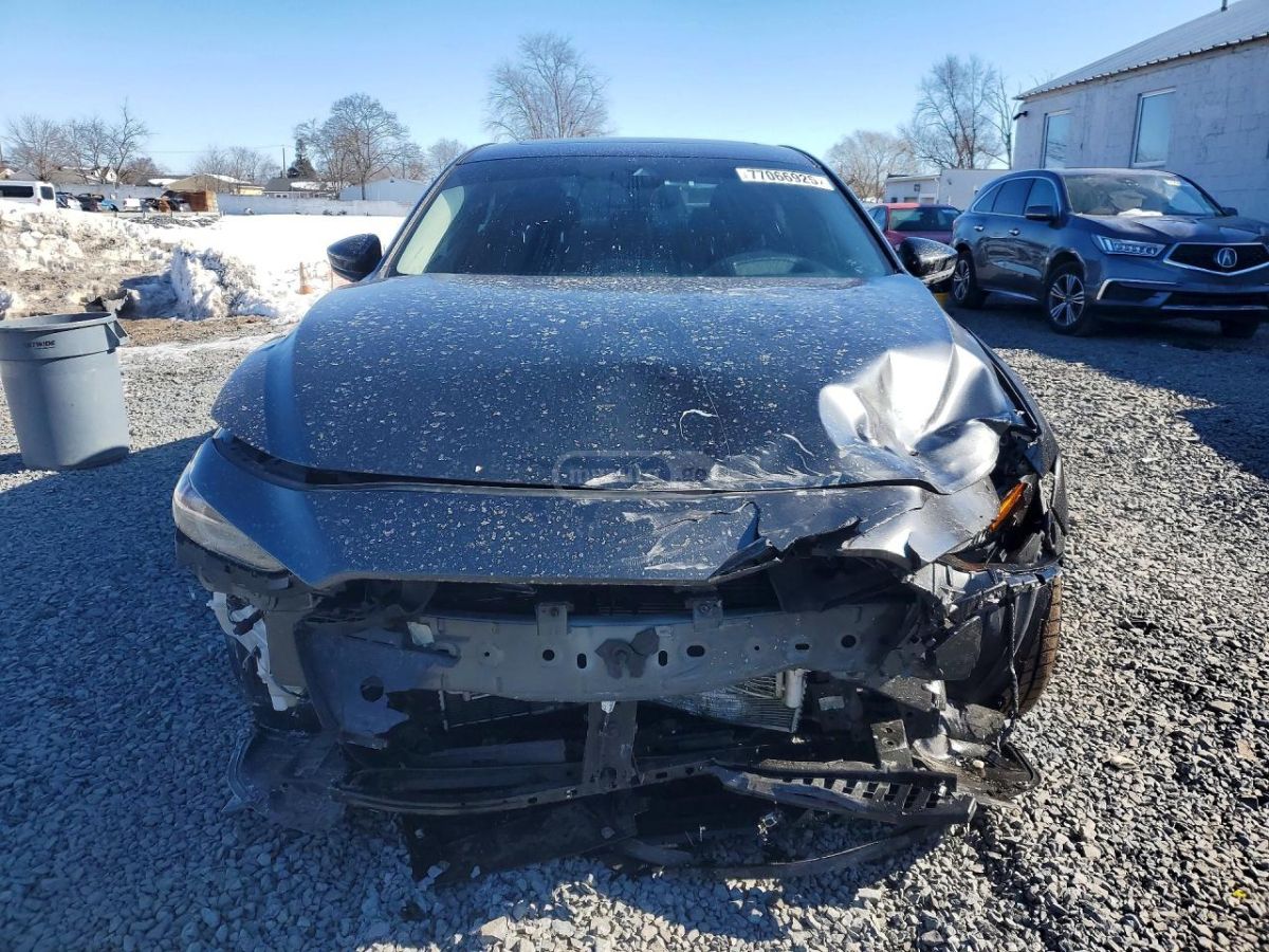 Mazda Mazda 3 - фото 5