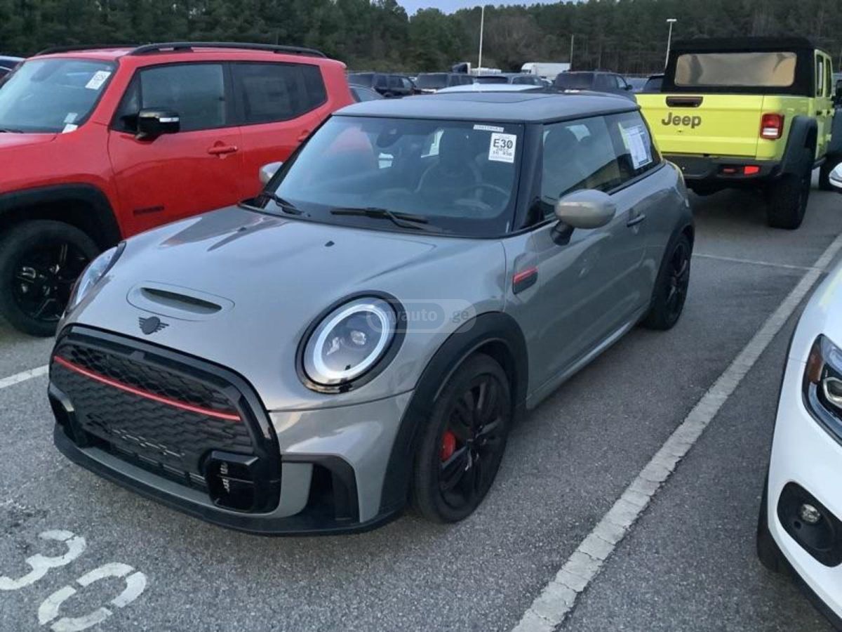 MINI Cooper JOHN COOPER EDITION 2022 — миниатюра 1