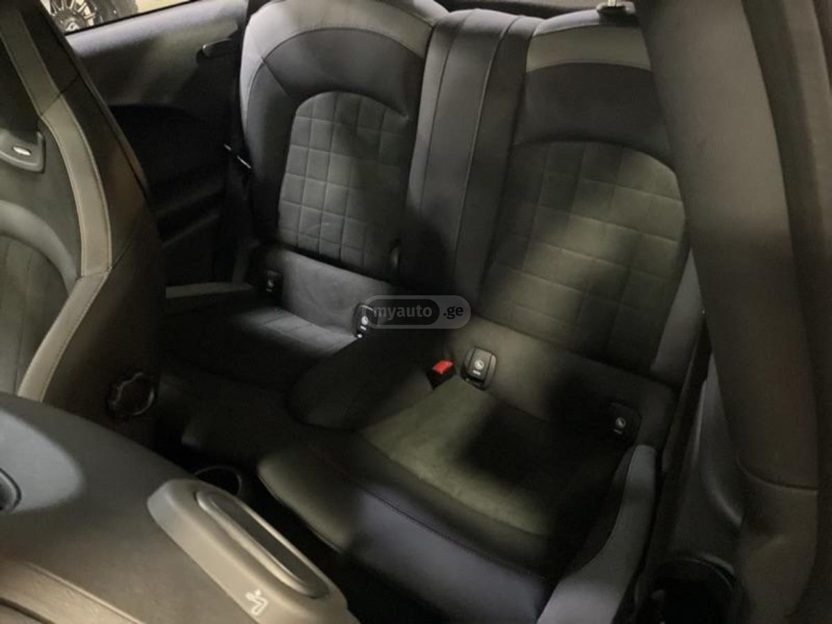 MINI Cooper JOHN COOPER EDITION 2022 — миниатюра 7