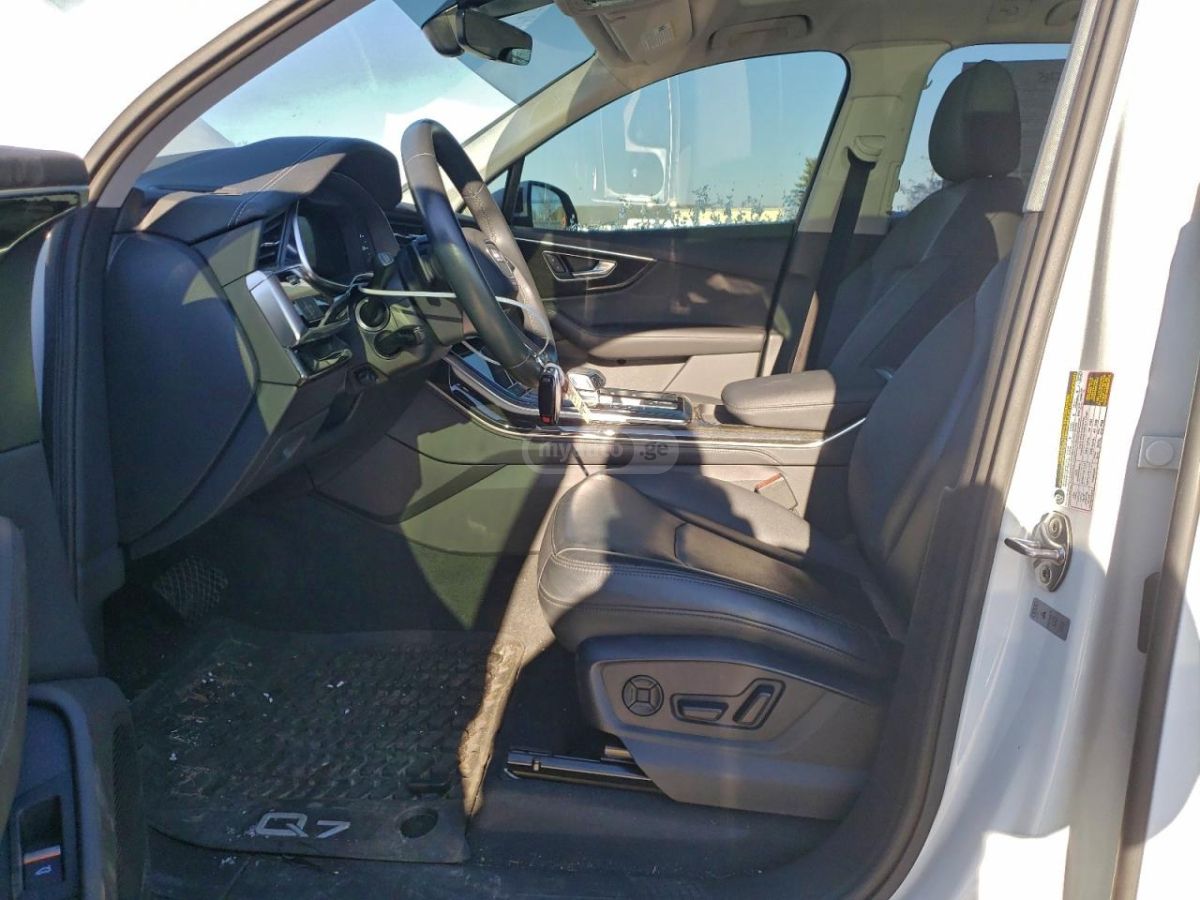 Audi 45 Premium 4dr All-Wheel Drive — миниатюра 10