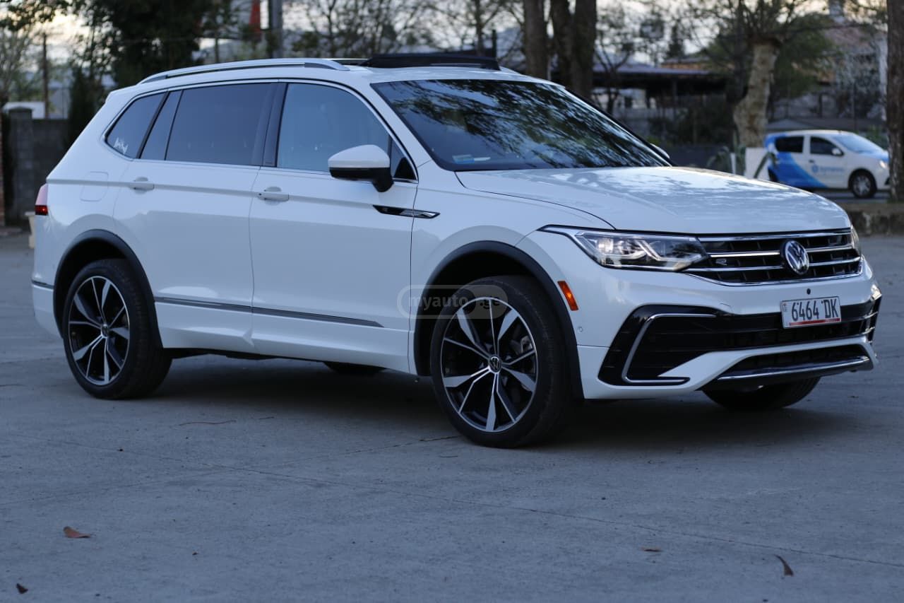 Volkswagen Tiguan - фото 2