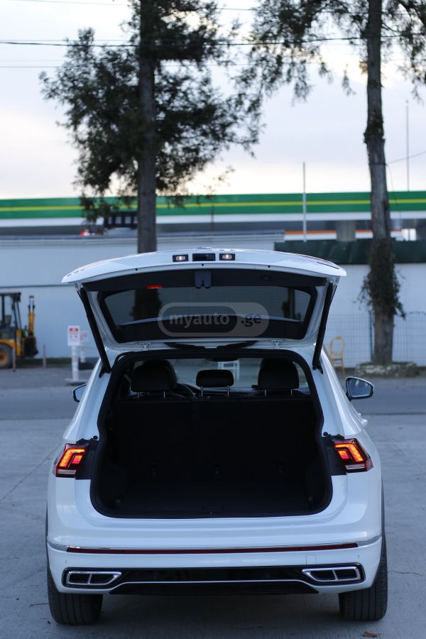 Volkswagen Tiguan - фото 6