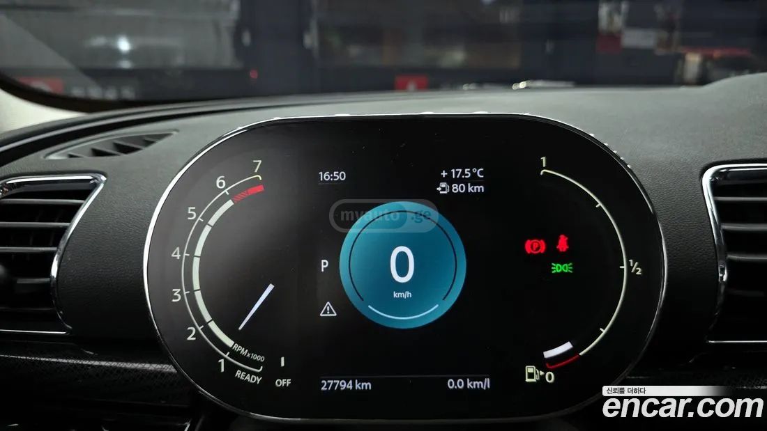 MINI Clubman 2023 — миниатюра 8