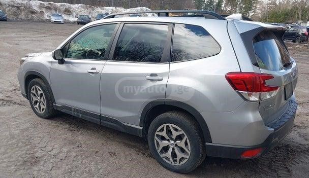 Subaru Forester - фото 3