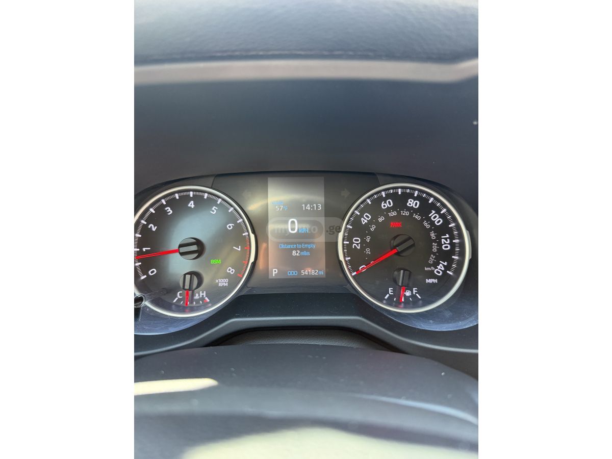 Toyota Rav 4 - фото 10