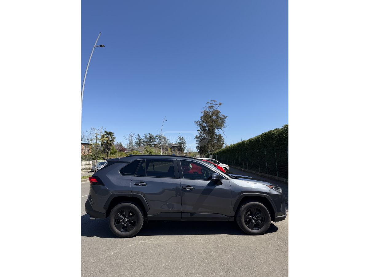 Toyota Rav 4 - фото 3
