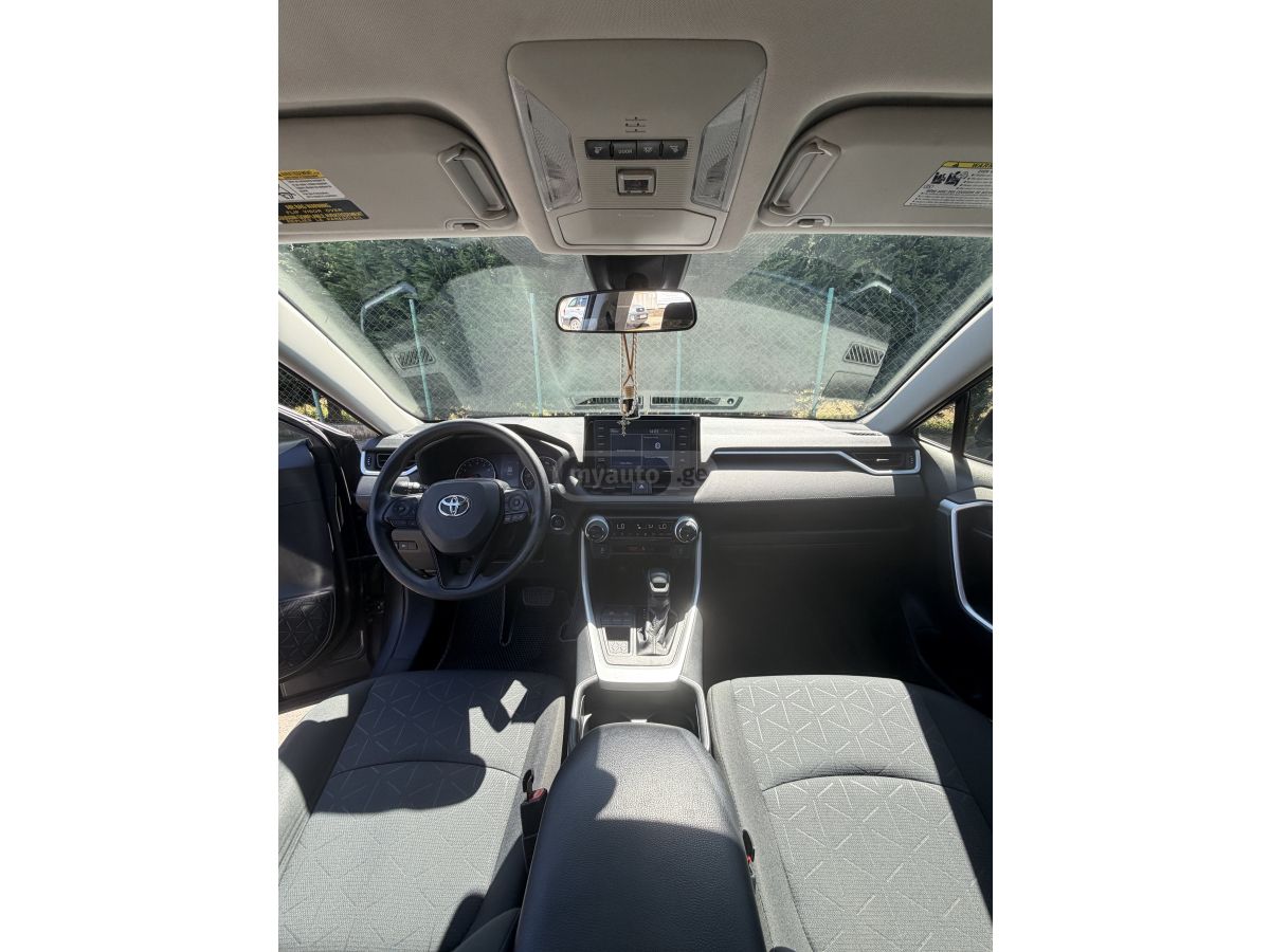 Toyota Rav 4 - фото 8